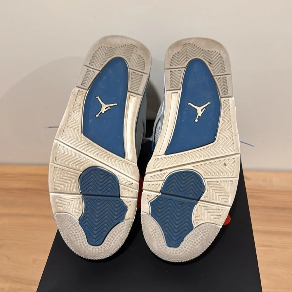 Air Jordan 4 Retro - Picture 6 of 7